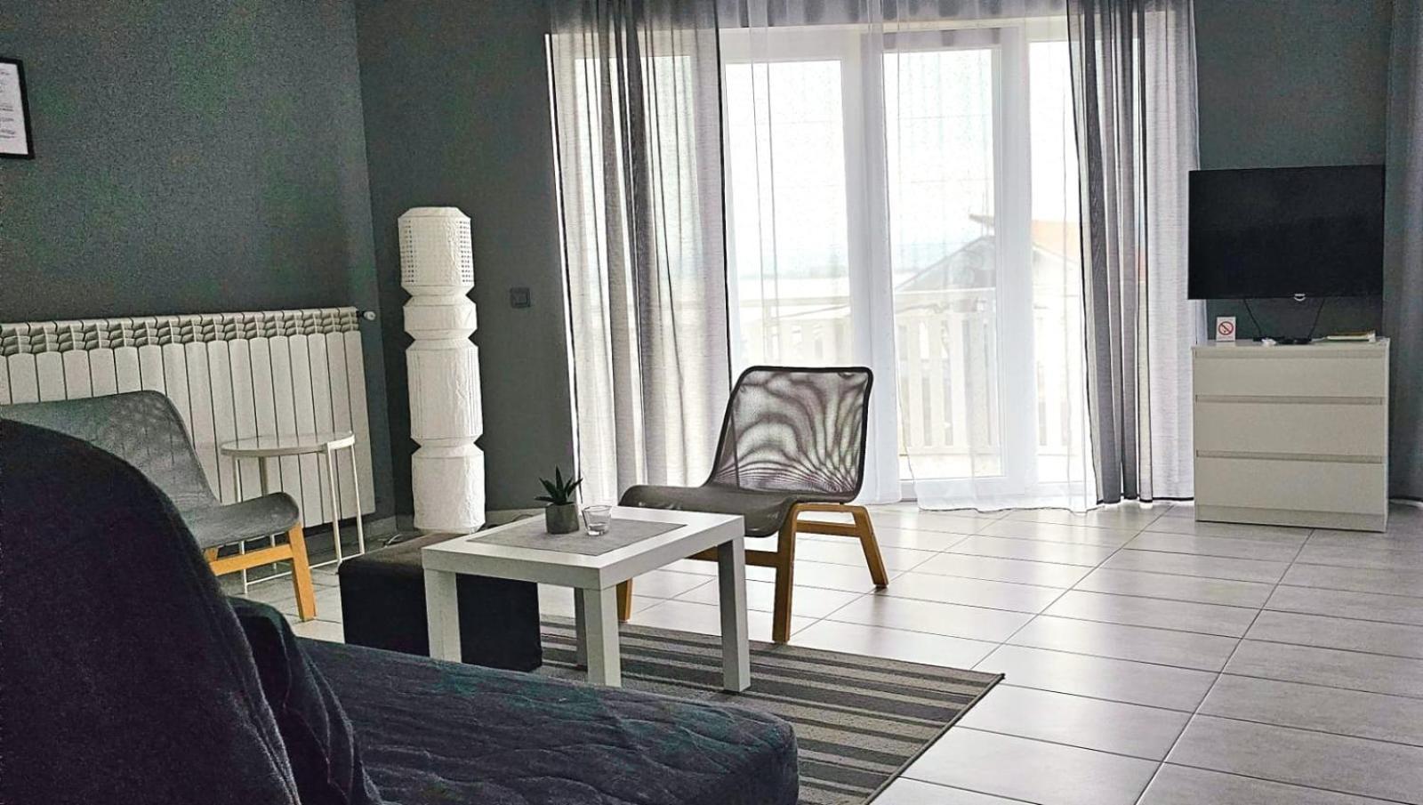 Apartmani Tika جولوباك الغرفة الصورة